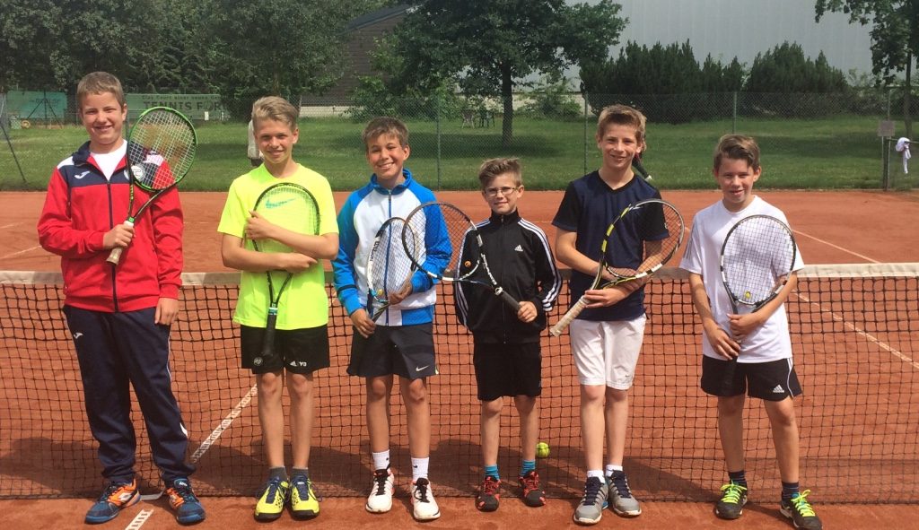 Tennis Schulmannschaft Jungen gewinnt Kreismeistertitel