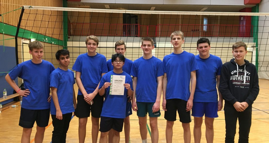 Volleyball-Schulmannschaft des Gymnasium Petrinum wird Vize-Kreismeister