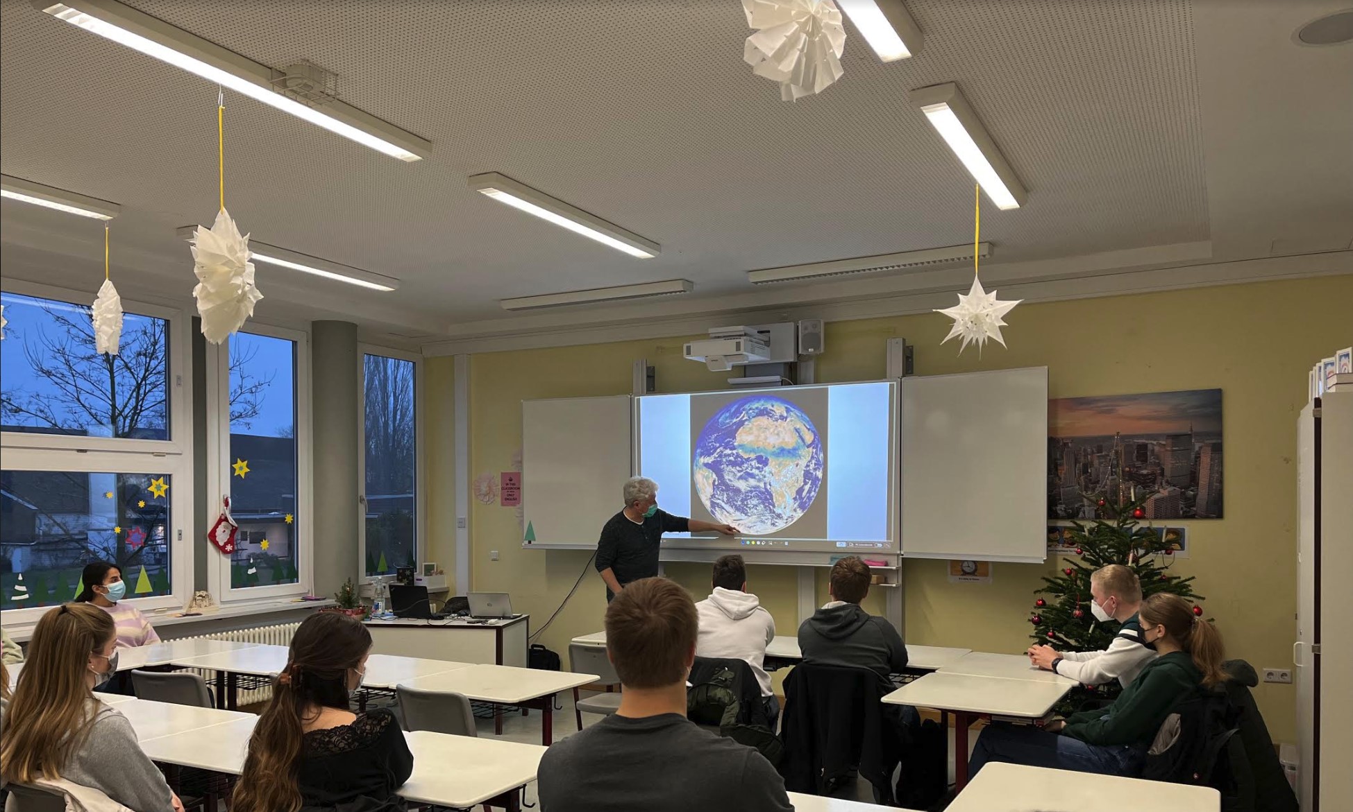 Klimaexpedition ins Klassenzimmer des Gymnasium Petrinum geholt