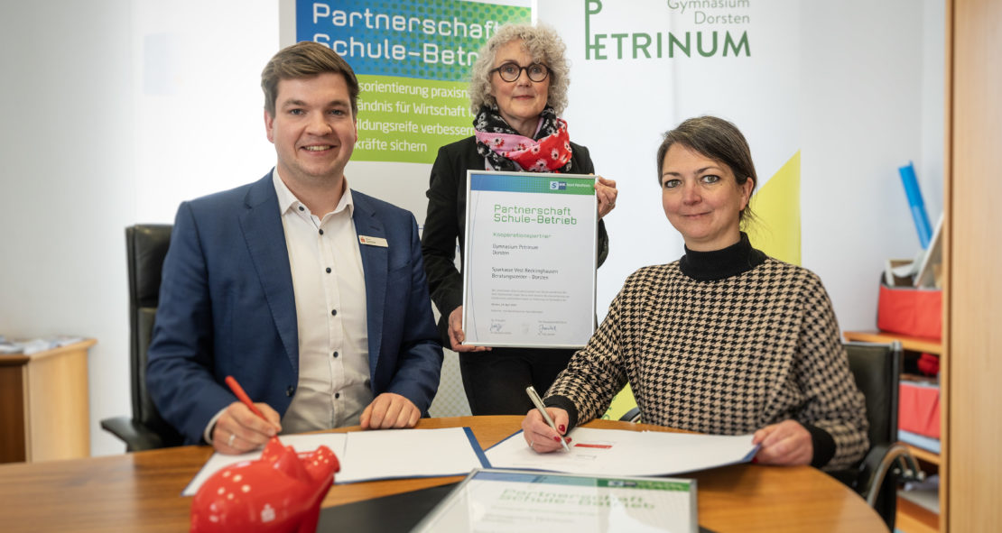 Sparkasse kooperiert mit Gymnasium Petrinum
