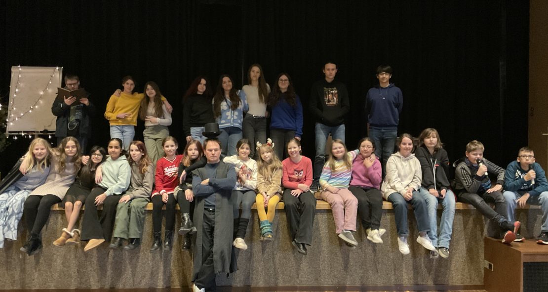 Vorankündigung der Theater AG: Neue Inszenierung im Sommer