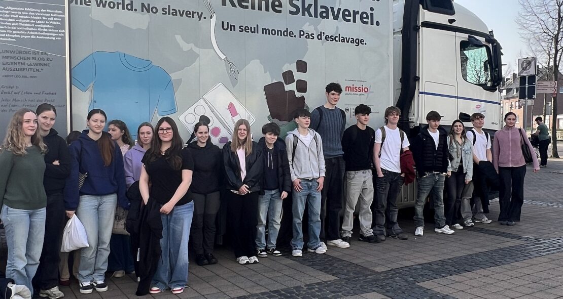 Besuch des Missio-Trucks